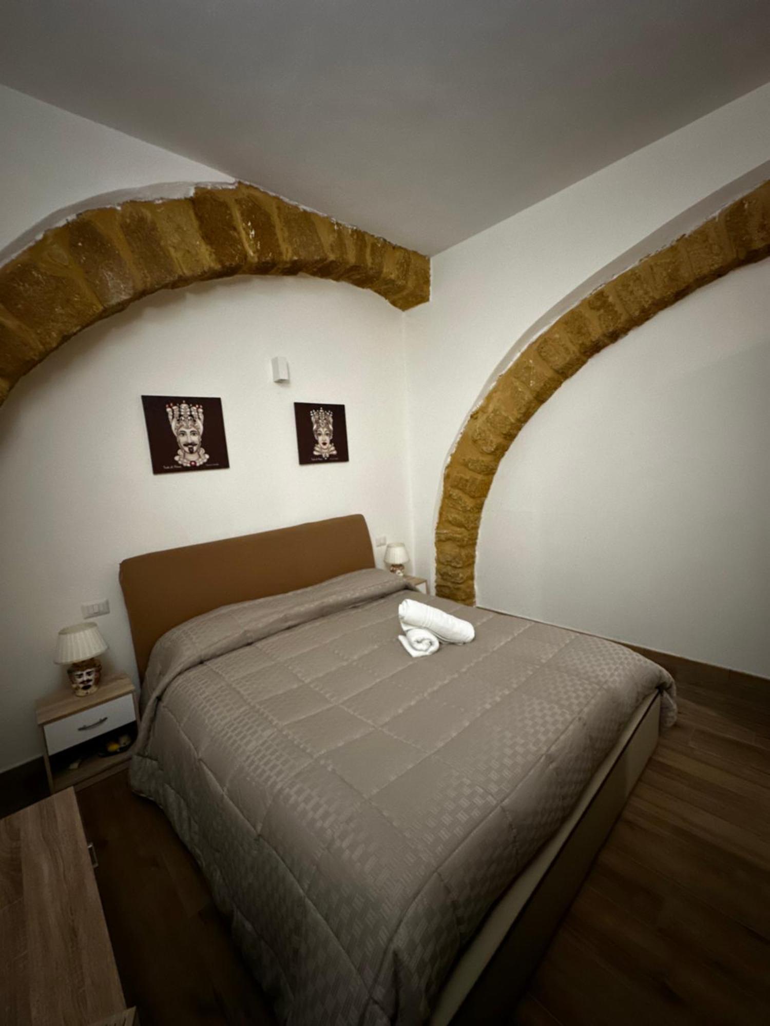 O Munti Rooms Agrigento Dış mekan fotoğraf