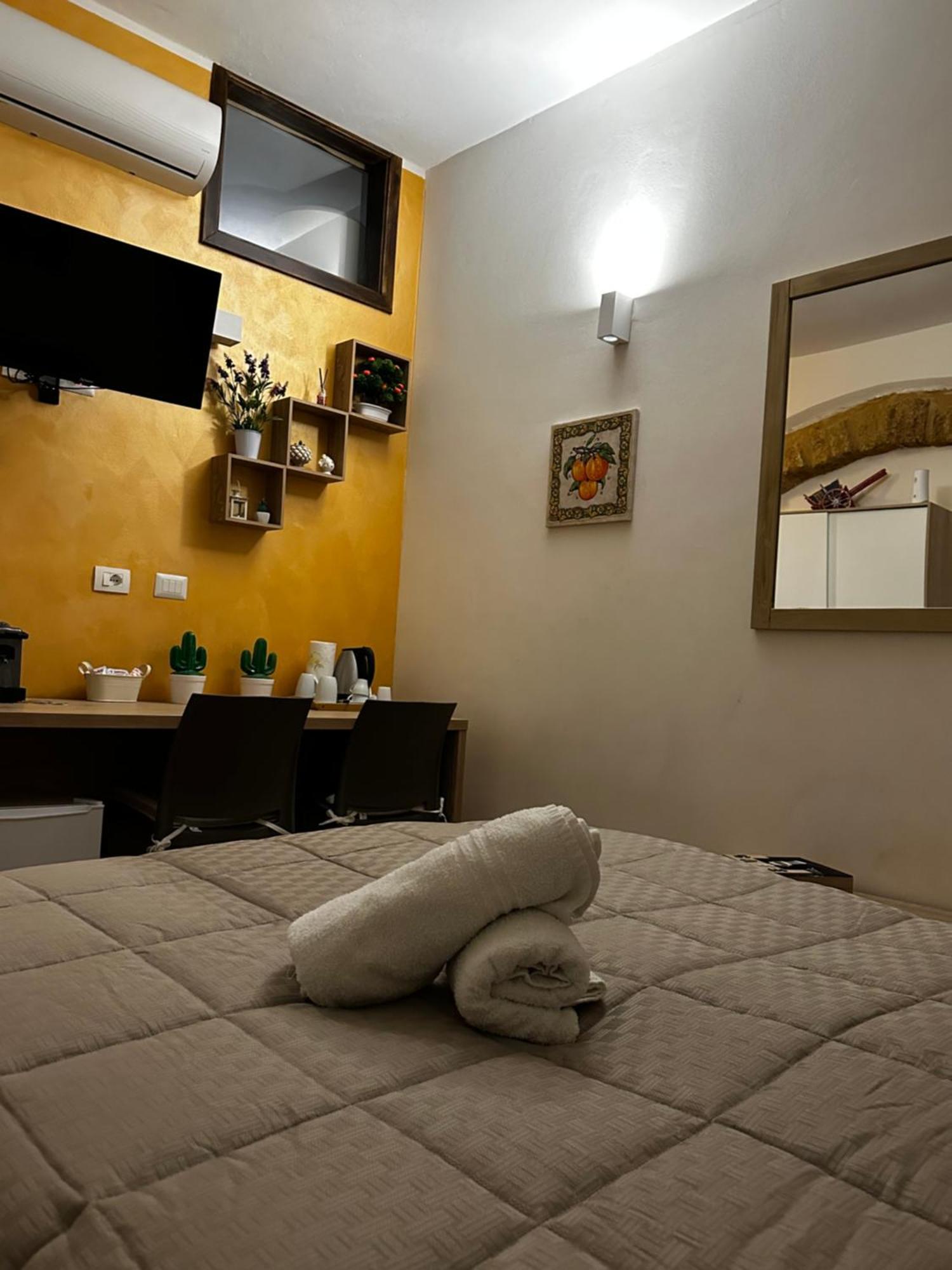 O Munti Rooms Agrigento Dış mekan fotoğraf