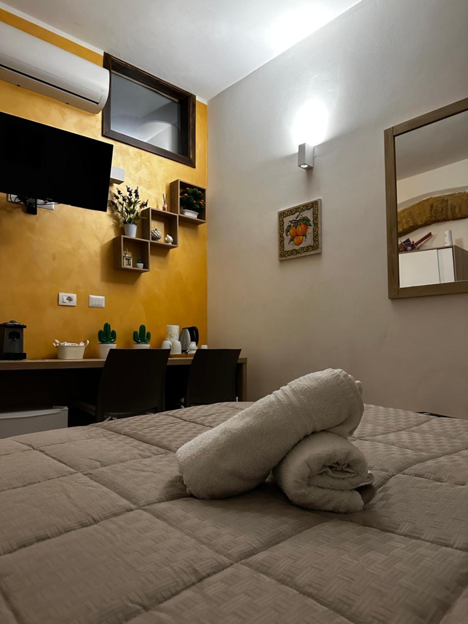 O Munti Rooms Agrigento Dış mekan fotoğraf